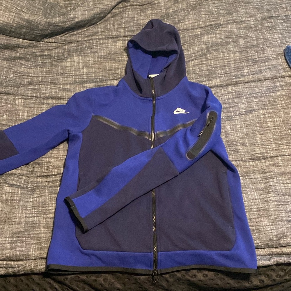 NIKE TECH size M